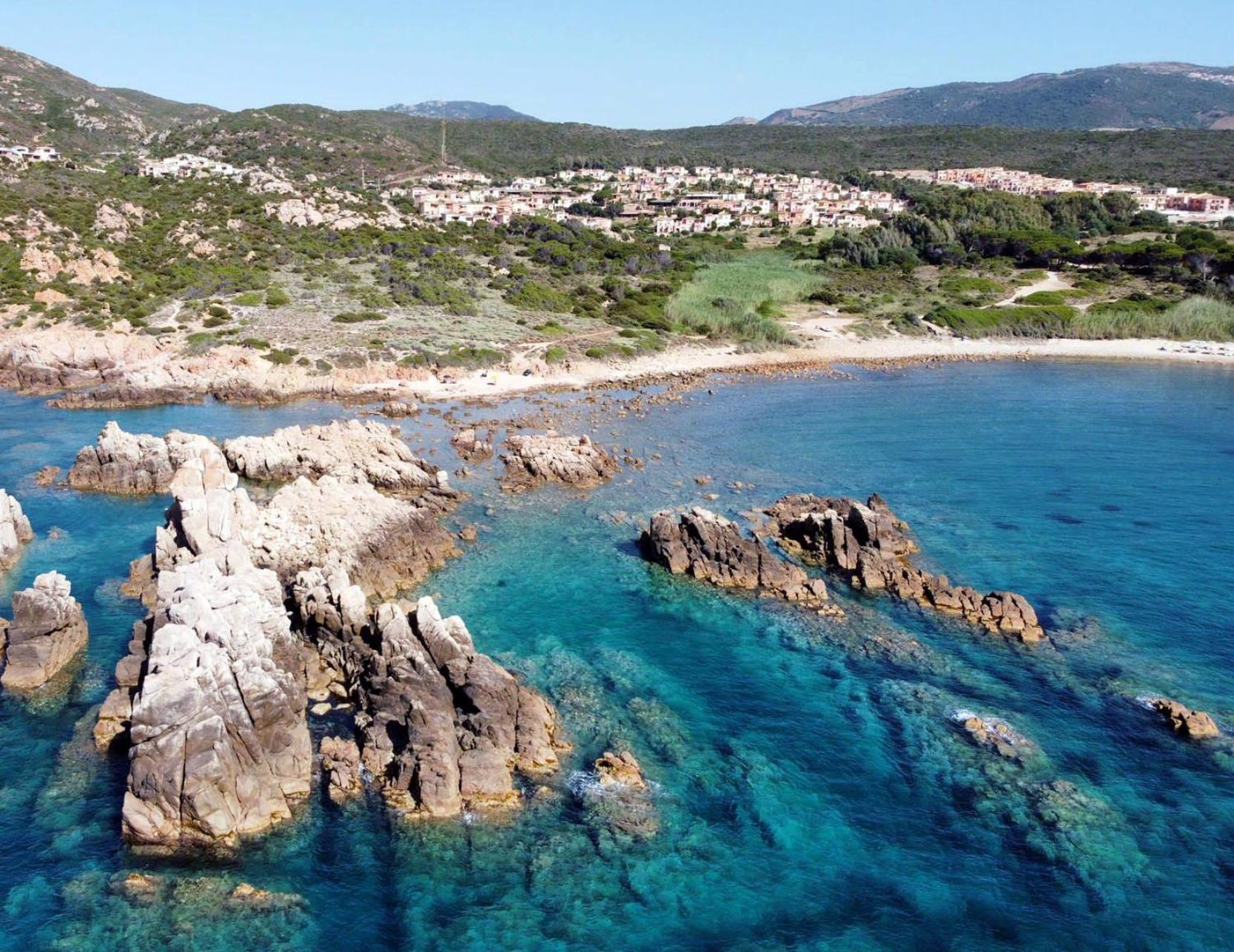 Gli Oleandri Di Calarossa - 5M Walk To The Beach Isola Rossa Eksteriør bilde